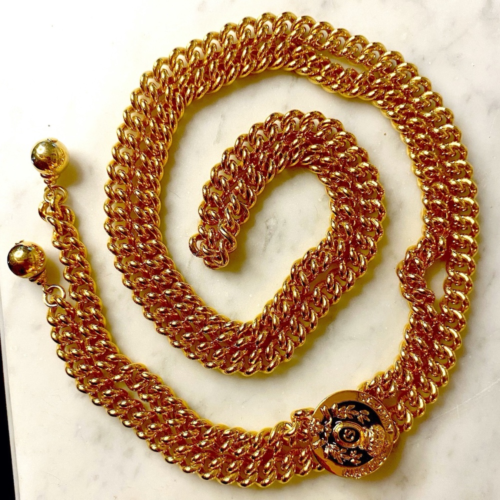 St. John Vintage Gold Tone Chain Adjustable belt